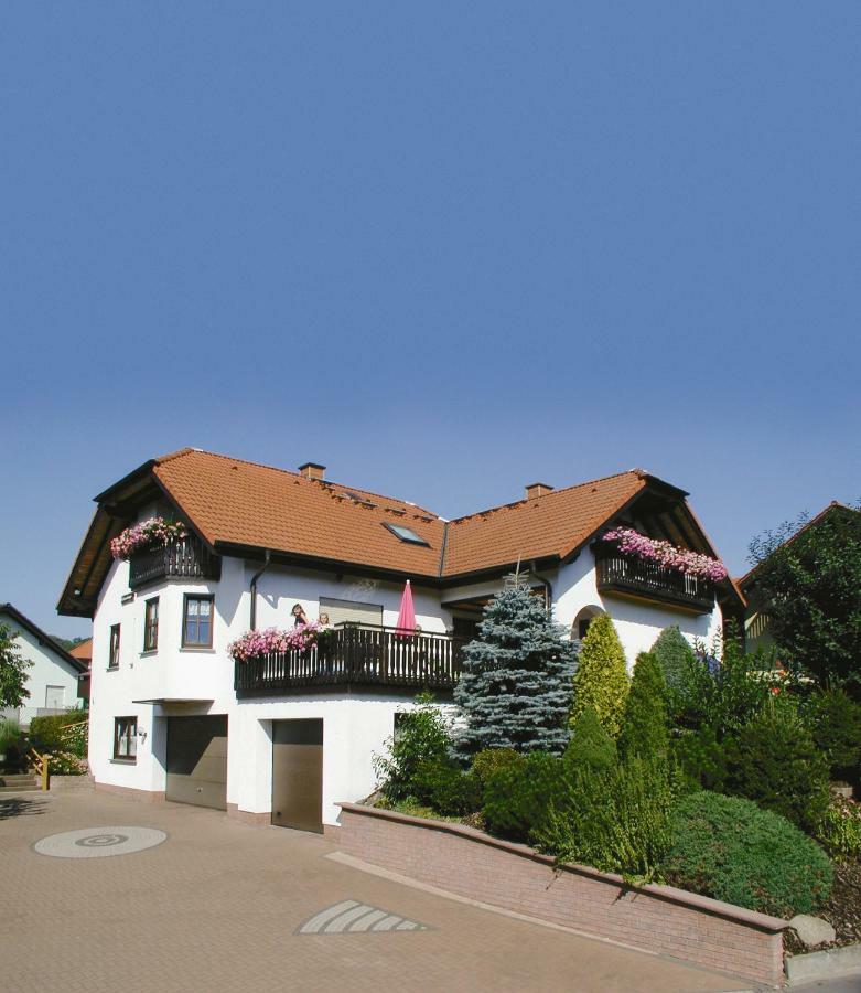 Gaestehaus Klein Hilders Εξωτερικό φωτογραφία